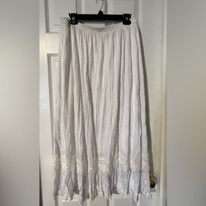 Maxi white skirt, never worn Lace around bottom